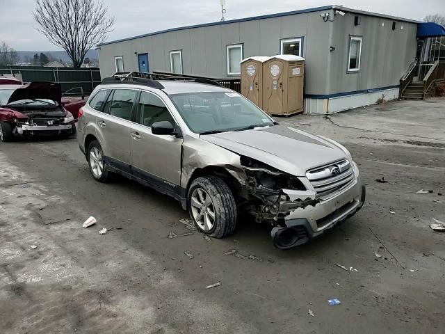 2014 Subaru Outback - Image 12