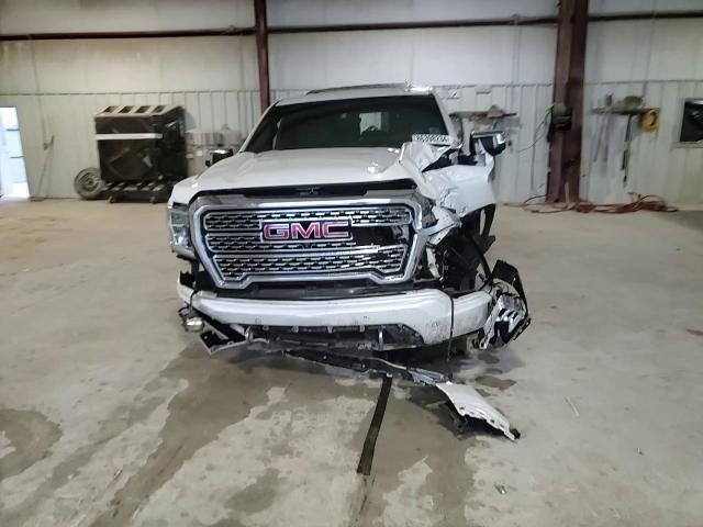 2019 GMC Sierra - Image 14
