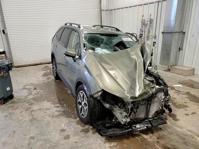 2020 Subaru Forester - Image 11