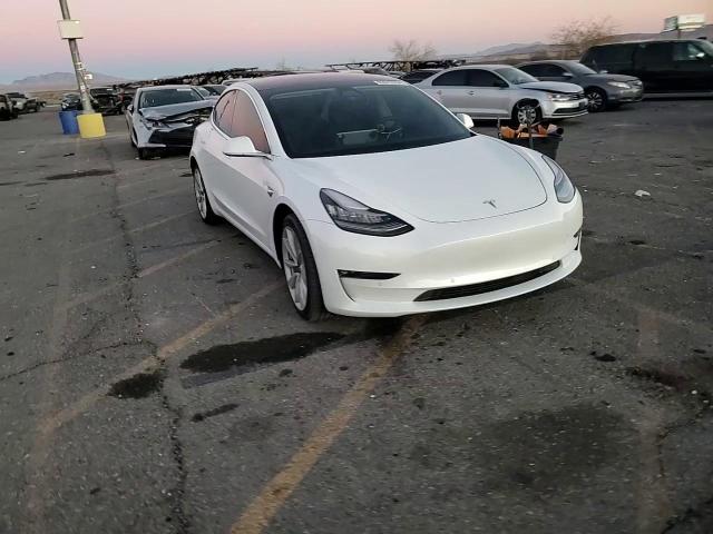 2018 Tesla Model 3 VIN: 5YJ3E1EA1JF047093 Lot: 83915704