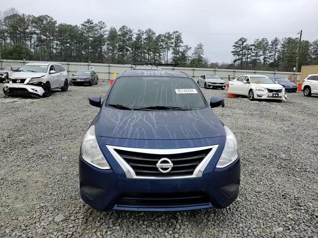 2019 Nissan Versa - Image 13