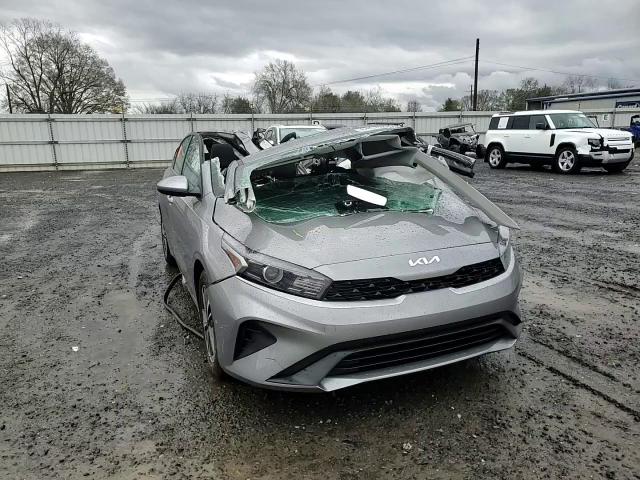 2024 Kia Forte - Image 11