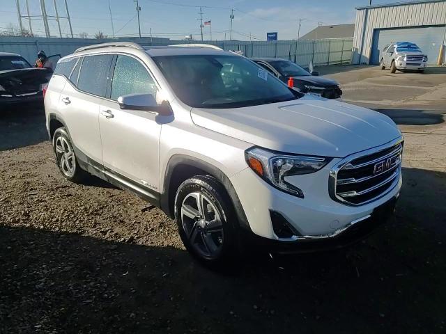 2021 GMC Terrain - Image 13