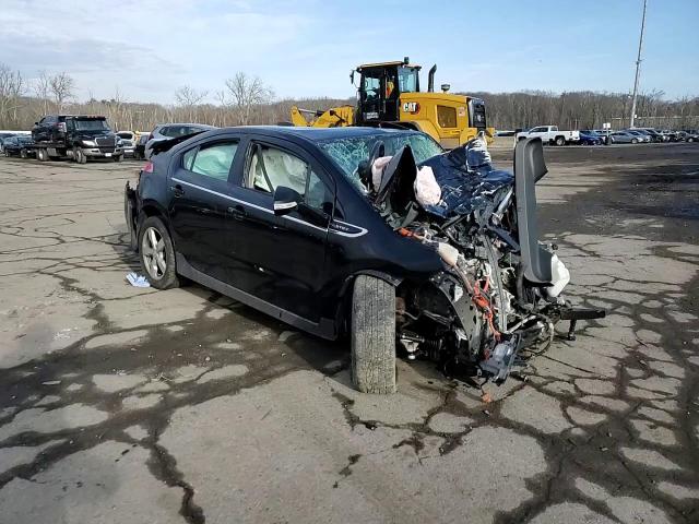 2015 Chevrolet Volt - Image 13