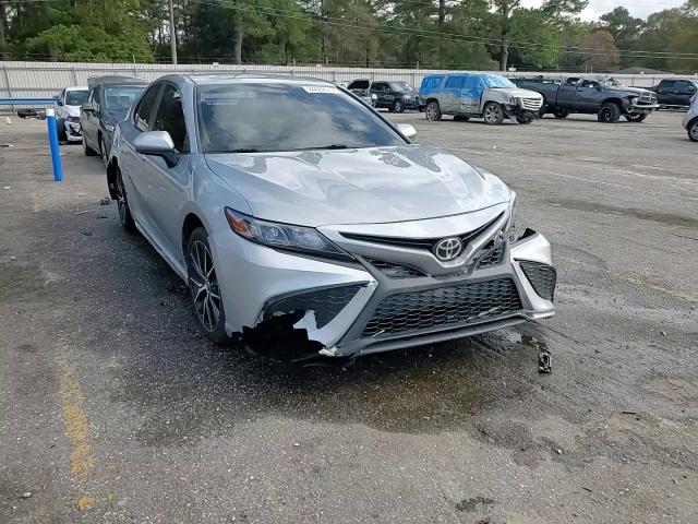 2021 Toyota Camry - Image 13