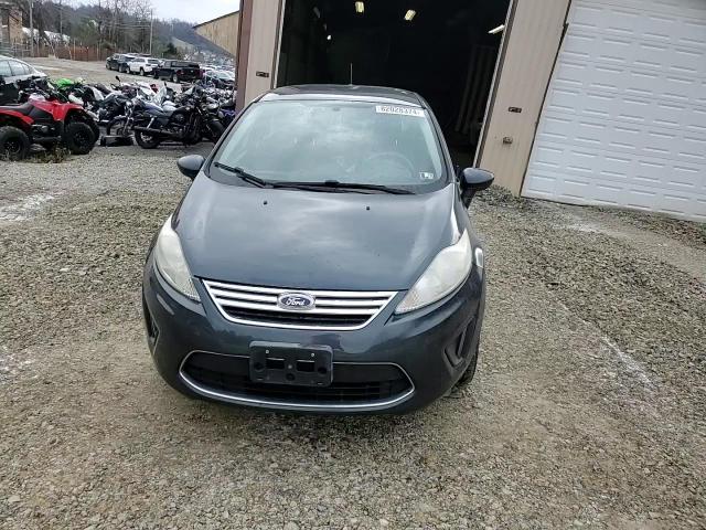 2011 Ford Fiesta - Image 11