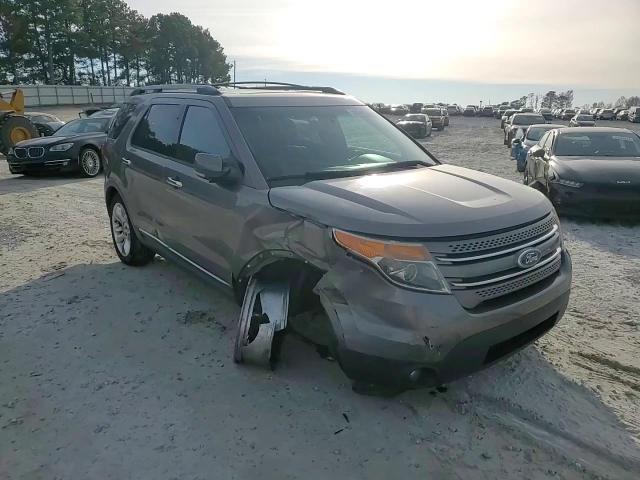 2011 Ford Explorer - Image 12