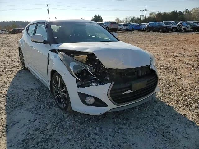 2016 Hyundai Veloster Turbo VIN: KMHTC6AE6GU275792 Lot: 83752974