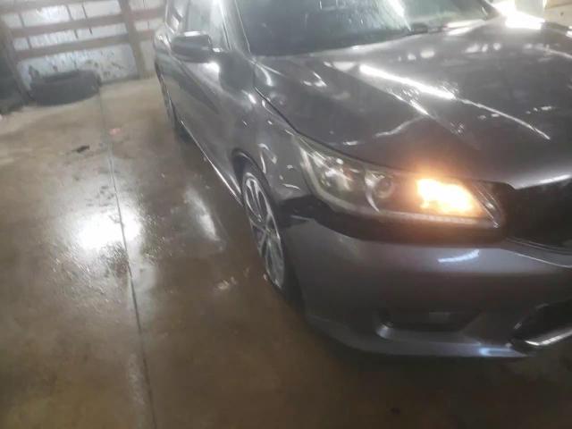 2015 Honda Accord - Image 13