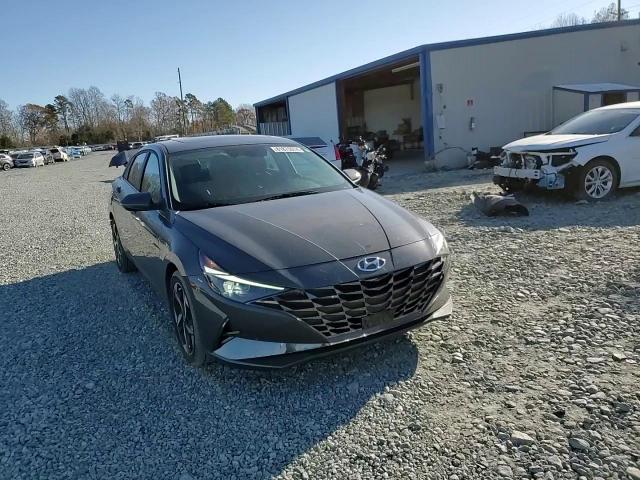 2023 Hyundai Elantra - Image 10