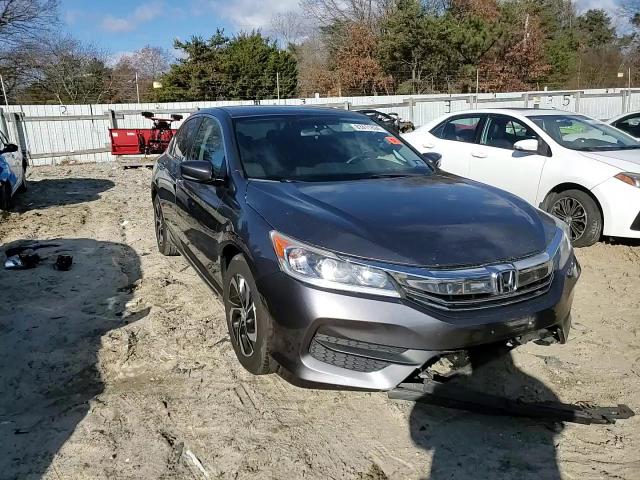 2017 Honda Accord - Image 11