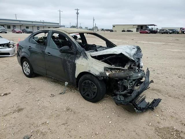 2020 Chevrolet Sonic - Image 10