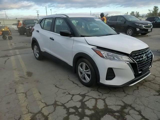 2021 Nissan Kicks - Image 11