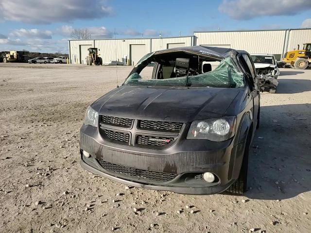 2020 Dodge Caravan - Image 12