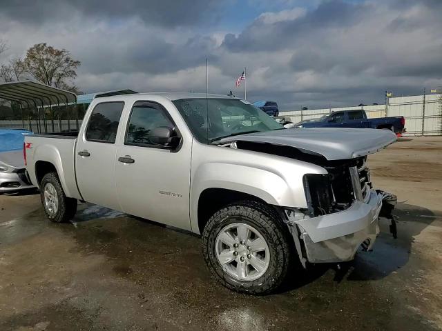 2013 GMC Sierra - Image 13