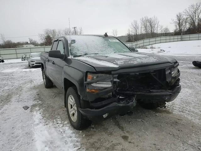 2016 Chevrolet Silverado - Image 11