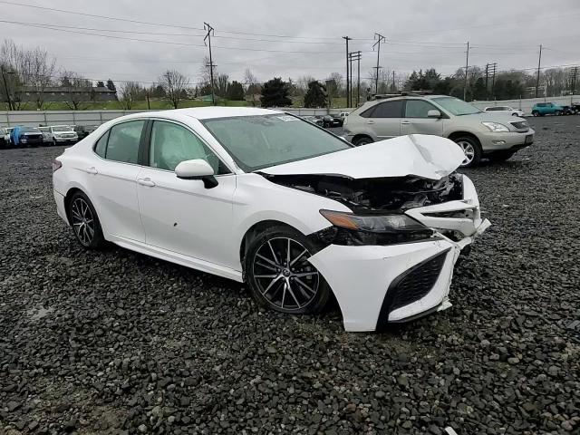 2021 Toyota Camry - Image 10