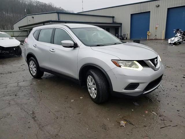 2015 Nissan Rogue S VIN: KNMAT2MV7FP558487 Lot: 85234764