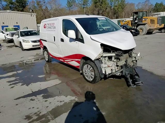 2017 Nissan NV - Image 14