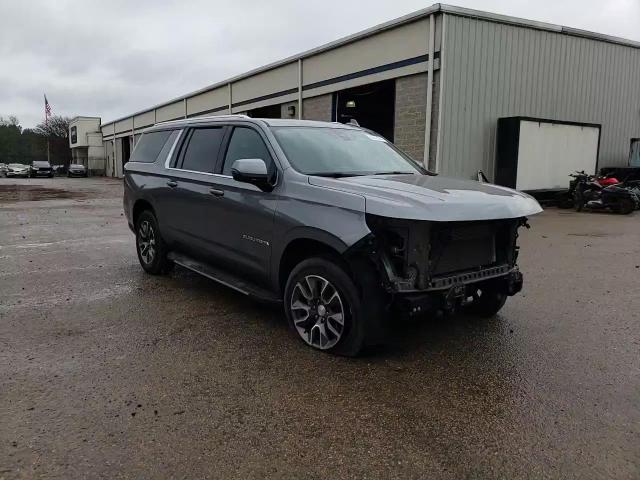 2021 Chevrolet Suburban - Image 11