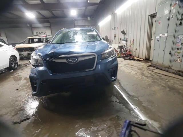 2019 Subaru Forester Premium VIN: JF2SKAEC6KH520611 Lot: 84605104
