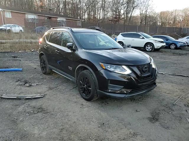 2017 Nissan Rogue - Image 12