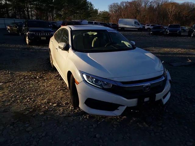 2018 Honda Civic - Image 10