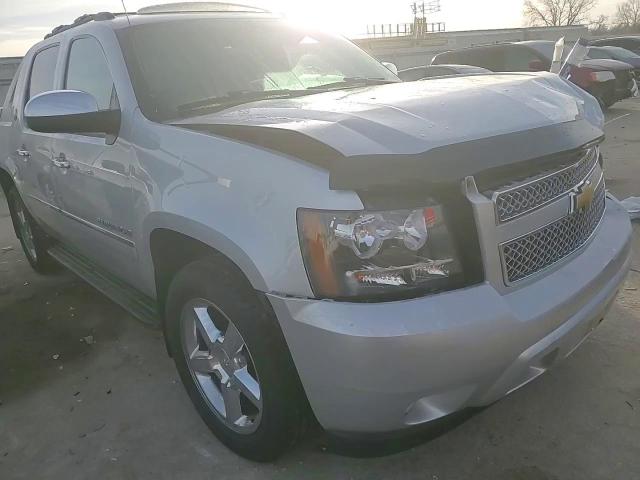 2013 Chevrolet Avalanche Ltz VIN: 3GNTKGE77DG312573 Lot: 85325454