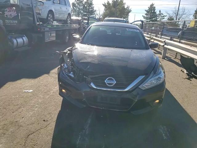 2017 Nissan Altima - Image 10