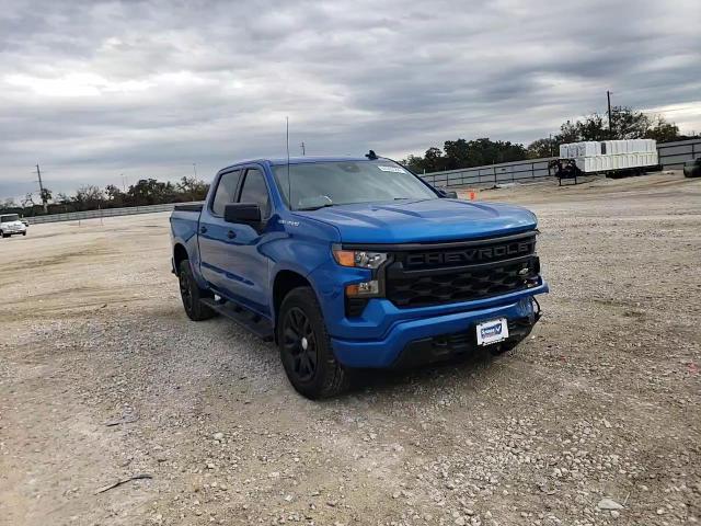 2022 Chevrolet Silverado - Image 11