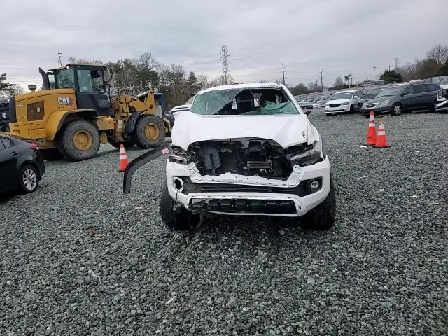 2020 Toyota Tacoma - Image 11
