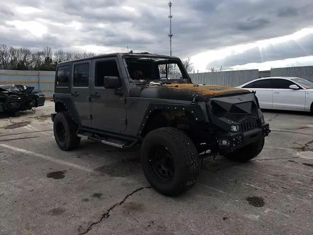 2010 Jeep Wrangler - Image 12