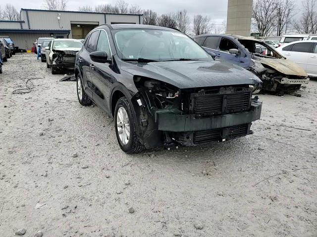 2020 Ford Escape - Image 15
