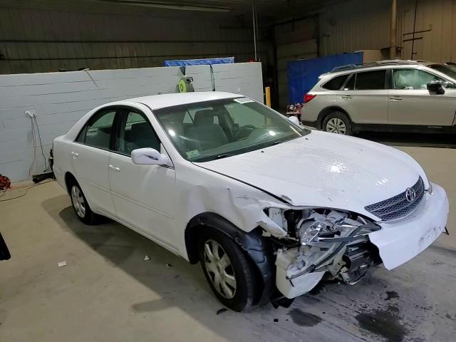 2004 Toyota Camry - Image 13