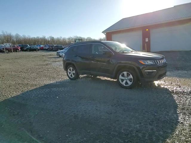 2017 Jeep Compass Latitude VIN: 3C4NJDBB1HT679994 Lot: 85240264