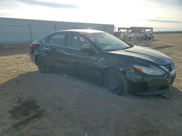 2018 Nissan Altima - Image 11