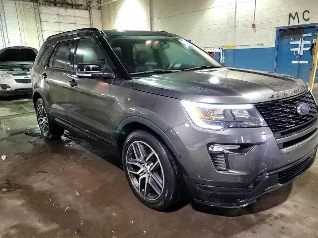 2019 Ford Explorer - Image 15