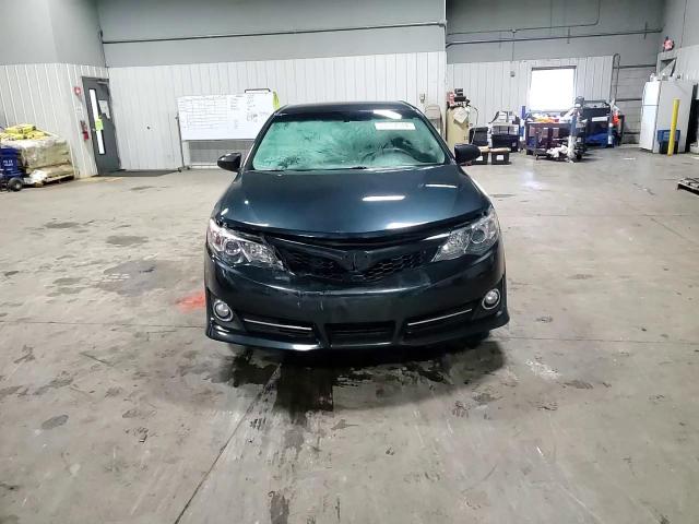 2013 Toyota Camry - Image 10