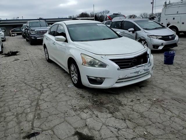 2015 Nissan Altima - Image 13