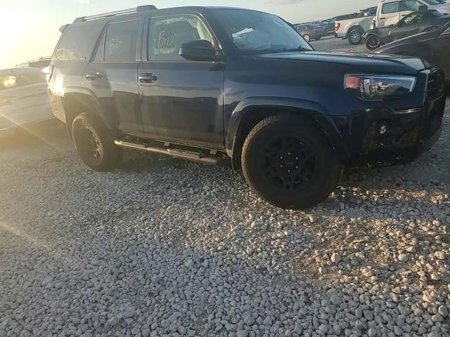 2021 Toyota 4Runner - Image 12