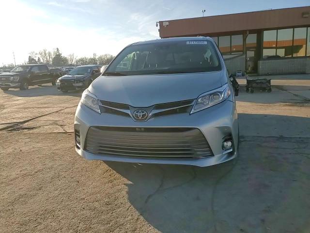 2019 Toyota Sienna - Image 11