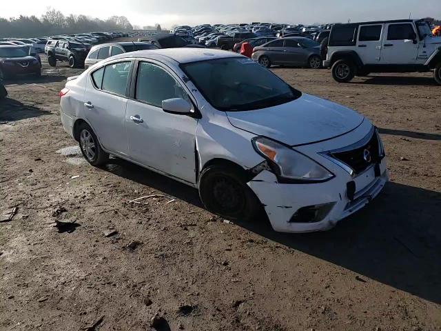 2017 Nissan Versa - Image 11
