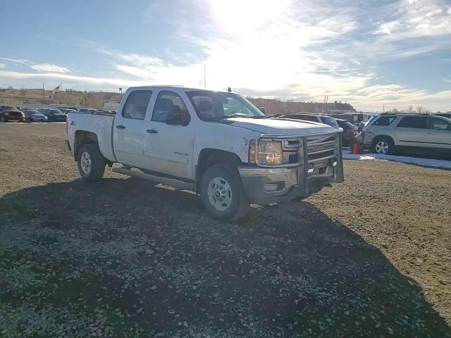 2014 Chevrolet Silverado - Image 11