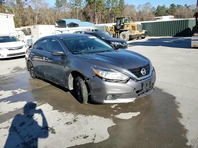2018 Nissan Altima - Image 12