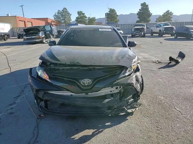 2019 Toyota Camry - Image 11