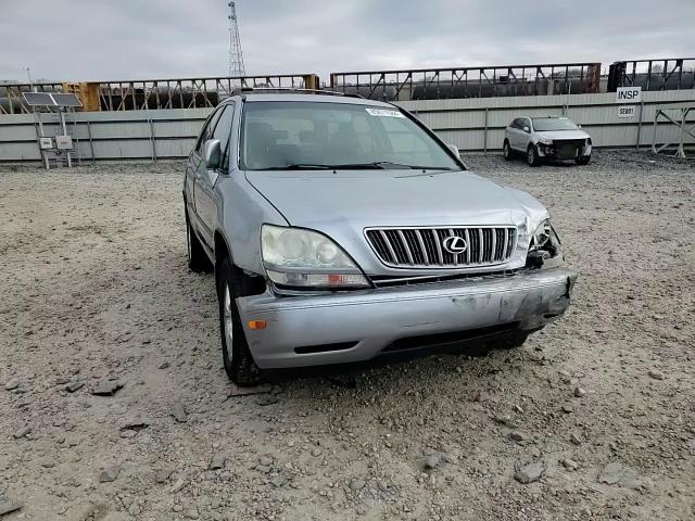 2001 Lexus RX - Image 12