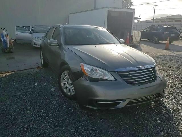 2013 Chrysler 200 Lx VIN: 1C3CCBABXDN733976 Lot: 83544034