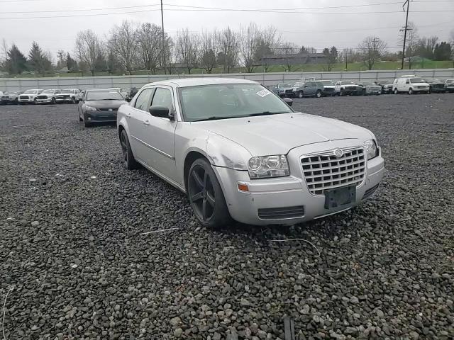 2008 Chrysler 300 - Image 11