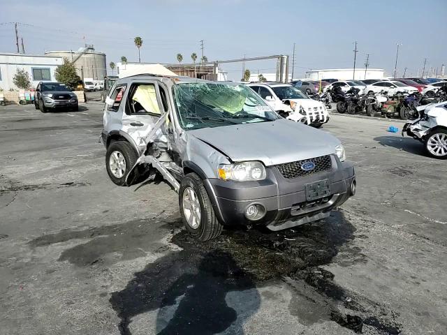2006 Ford Escape - Image 10
