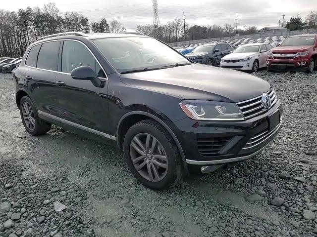 2016 Volkswagen Touareg Sport VIN: WVGEF9BP6GD002451 Lot: 94980525